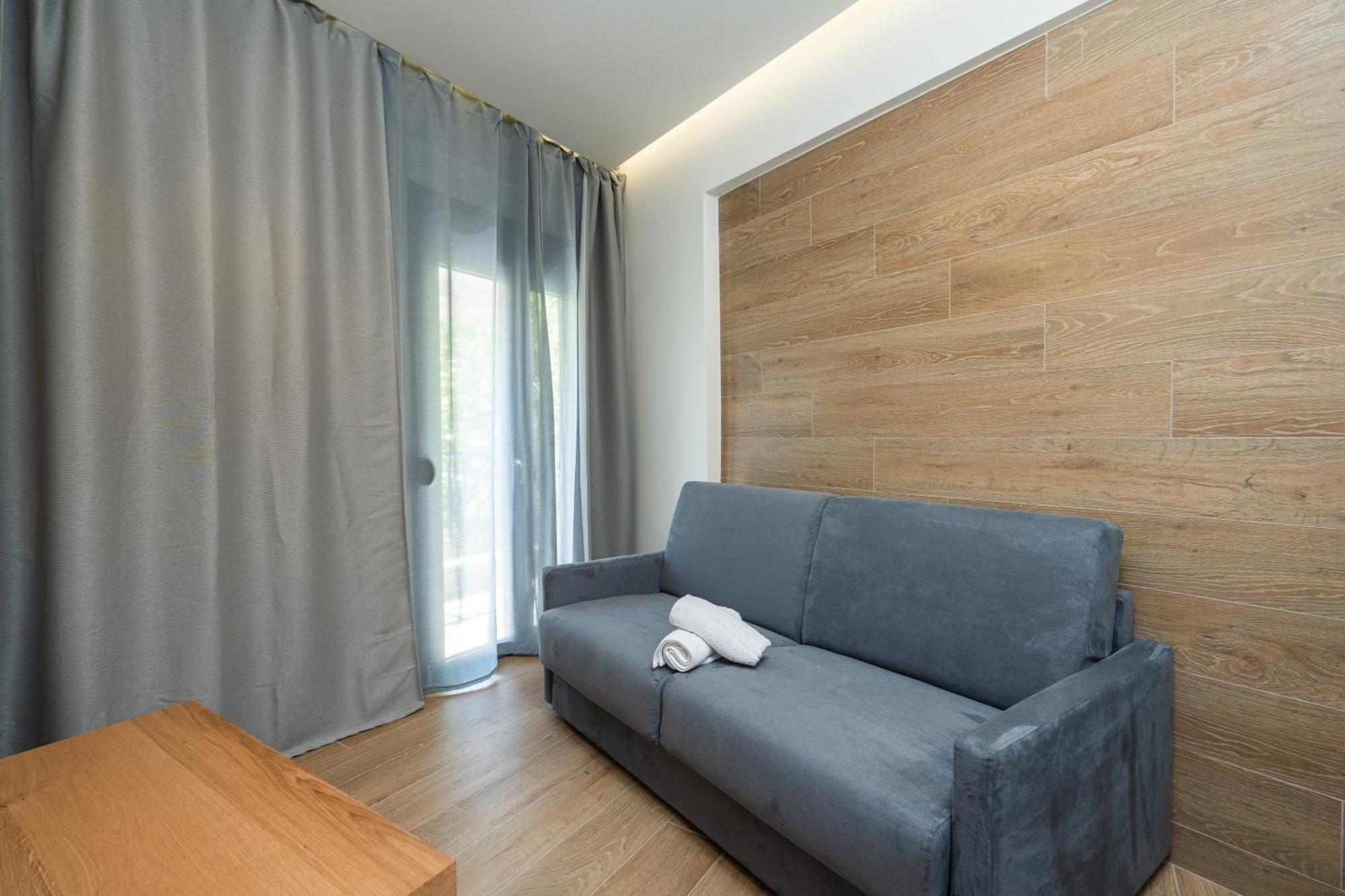 Family Apartment Zornitsa Néa Fókaia Exterior foto